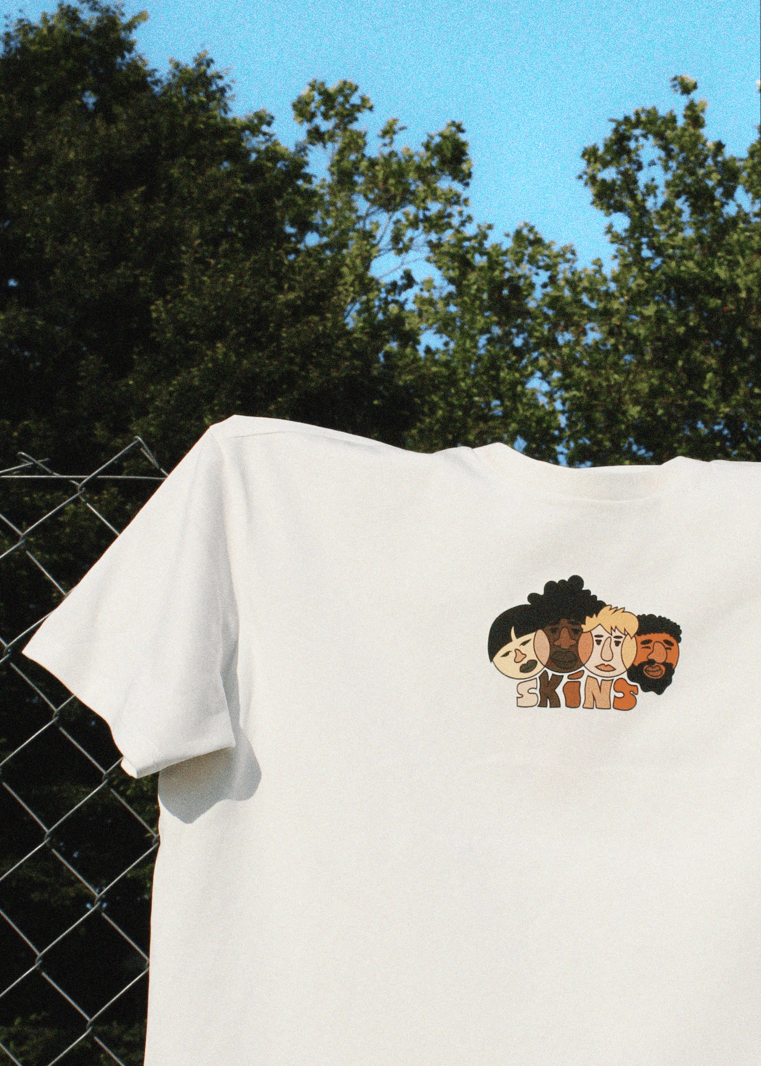 SKINS - T-Shirts - Awear Club